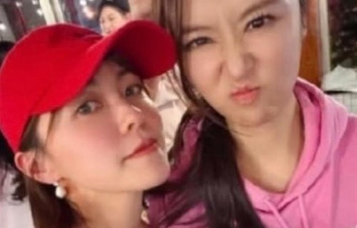 50岁林心如举办年会，身穿粉色卫衣，容光焕发，越活越年轻了|徐若瑄|美容|面膜|护肤流程|过度防晒