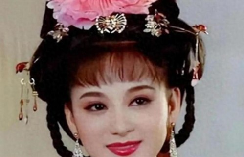 她美过刘晓庆，却选择下嫁给穷小伙，婚后毁容成面瘫，如今咋样了