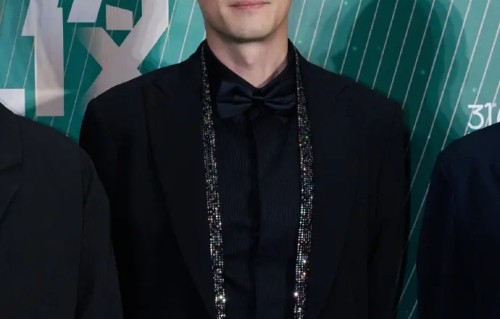 胡歌被白玉兰提名后说，提名前觉得自己演挺好，入围后觉得不够好|白玉兰奖|生命树|垂类行业剧|琅琊榜|白宇