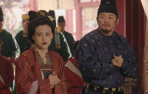 原来他们是夫妻，都是演员合作11次，难怪二人演技出众片约不断 