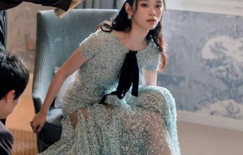 等了七年!何猷君奚梦瑶婚前晚宴全貌曝光,全家盛装出镜细节满满