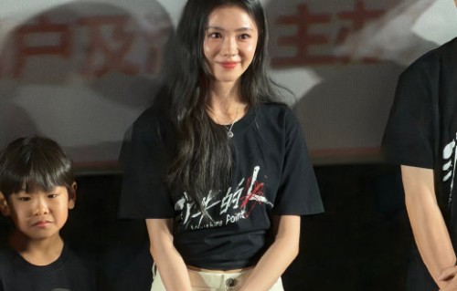 在《消失的人》中，演员刘浩存的表演得到了怎样的评价？