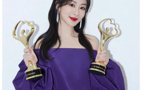 三获微博Queen ：杨紫才华与魅力并存|明星|影响力|演技|荣誉|评委
