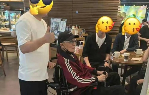 谢贤忘年恋细节曝光，又买名牌又送留学，怪不得分手8年还难忘