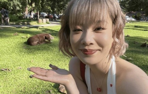 王菊古装路透判若两人，瘦身美到认不出