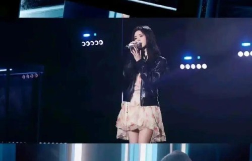 鞠婧祎获巅峰流行女歌手,破界绽放的“全能美学偶像”