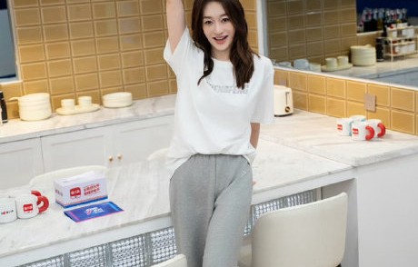 《乘风2026》中李小冉和阚清子所在的团队后续是否会面临淘汰风险？