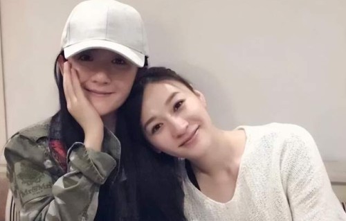 谢娜爆料浪姐录制时厕所门是锁的？粉丝心疼李小冉，综艺太熬人