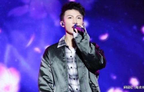 顶流歌手周深929生日快乐，不知不觉已经出道七周年了