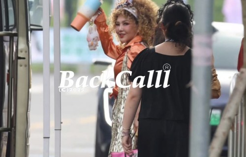 乌兰图雅爆改造型酷似张蔷引热议