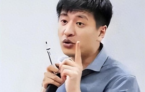 张雪峰去世后前妻首发声余生与女儿安静生活，并非博士学历！