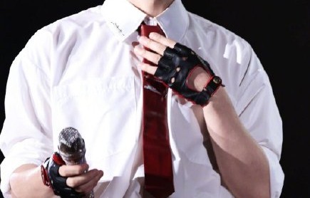 李荣浩这次直播意外对他的个人形象有什么影响？