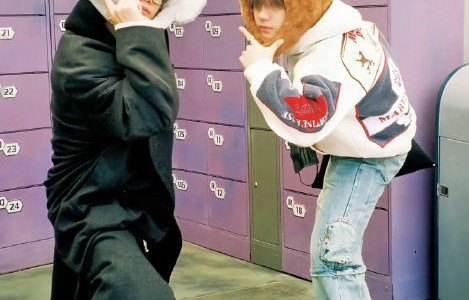 周翊然和沙一汀未来是否有在游戏直播或其他领域继续合作的计划？