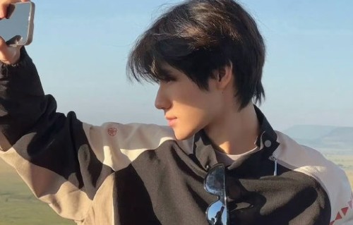 张真源翻唱过哪些经典歌曲？