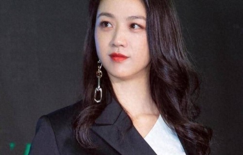 汤唯跨国婚姻真相曝光！结婚十年跟老公互相都不学对方的语言，交流方式颠覆传统认知