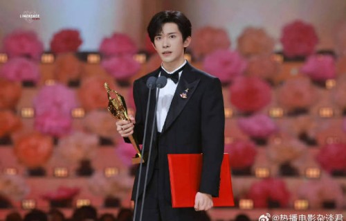 易烊千玺认为好演员的标准是什么？