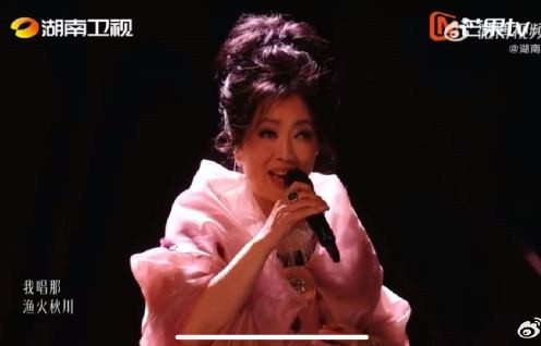 毛阿敏动情发言！全体歌手合唱《我歌唱的理由有很多》泪目全场