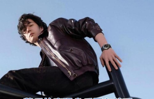 王一博GQ复刊首封封神！沙尘暴中素颜拍大片，树上的男爵