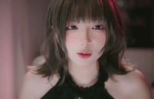 美女主播兔娘探店24小时成人店：我很好奇！