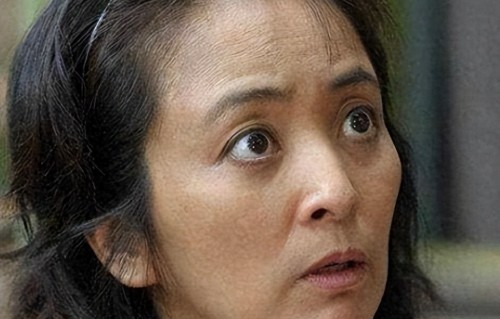 一嫁日本，二嫁美国，三嫁法国，绝不嫁中国人的李勤勤，咋样了？ 