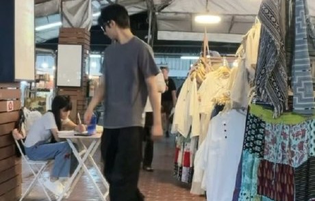 宋威龙误入路人直播间是怎么回事？