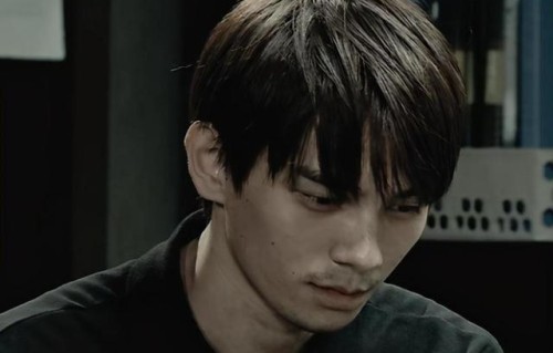 《演员2》何昶希被骂哭意料之内，郭敬明选择何昶希自食恶果