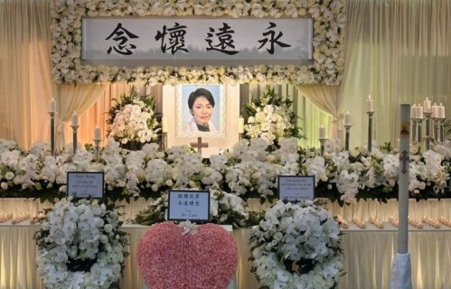 一路走好！香港资深电影人设灵，胞弟谷德昭哀伤现身，生前人缘极好