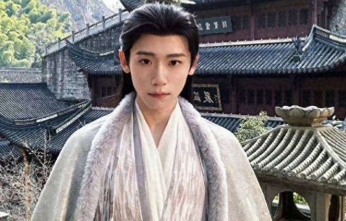 逐玉男主复读2年考上北影,现代装超帅还撞脸刘烨张智尧|张凌赫|田曦薇|公孙鄞|谢征|李卿