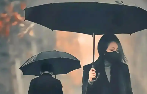 人到万难需放胆，一旦想开了，不怕了，事情反而迎刃而解