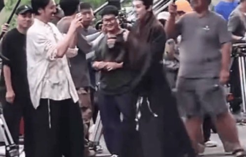 桃花坞三傻合体！武大靖王传君探班王鹤棣