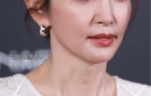 10年没主演、转身做老板！记者问李冰冰“还有没有戏拍”，她笑着反问：你有吗？