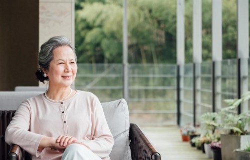 两性关系：男人要明白，女人无论多大年龄，都有这样的要求.