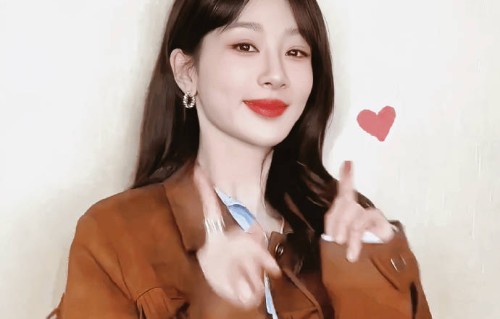 马思纯真情流露：杨紫是我的小太阳，照亮了最黑暗的时光