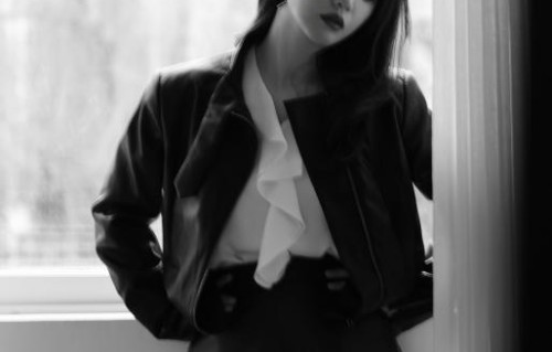 作为演员，杨蓉脸部烫伤是否会影响其后续的影视作品拍摄？