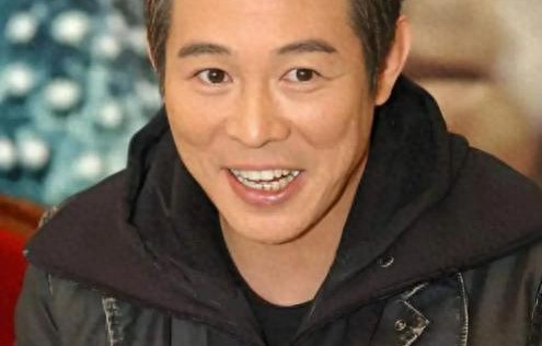 李连杰全家礼佛！64岁利智许久未见，历经岁月，美貌依旧动人心魄|佛法|仁波切|小女儿|功夫|一家人