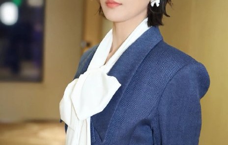 曾沛慈在浪姐2026初舞台表演时真的遇到了话筒故障吗？