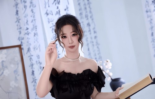 贾玲新片《转念花开》未映先火，全明星阵容曝光，这次票房能破纪录吗？