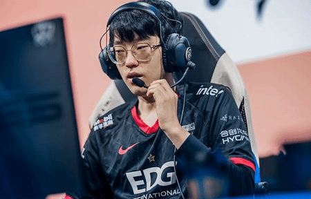 S11世界冠军Scout违约赔偿3千万！这辈子不再回LPL