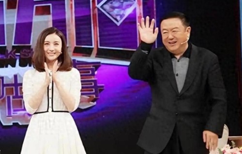 她因太美被大30岁导演占为己有，拍完戏就闪婚，老公前妻是邬倩倩