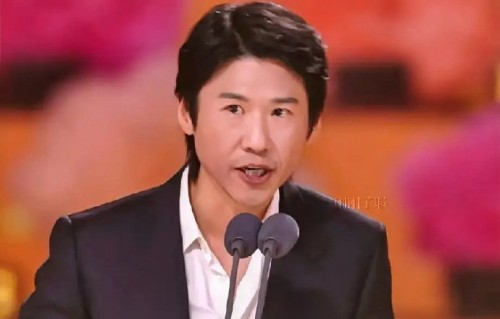 王骁作为星二代为何不靠家庭光环跑龙套？