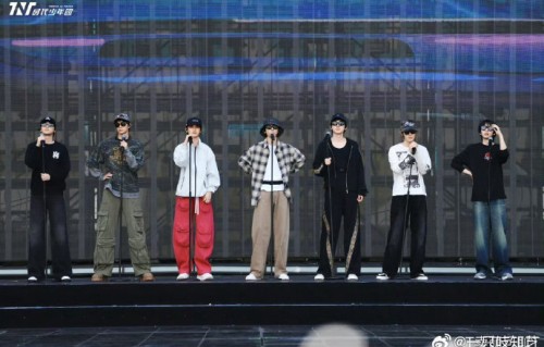 频繁的站位复位是否会影响时代少年团成员的舞台表现力？|粉丝|走位|空间|劳损