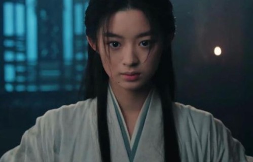 《人鱼》《冰湖重生》双剧待播，22岁的黄杨钿甜要迎来爆发年了？