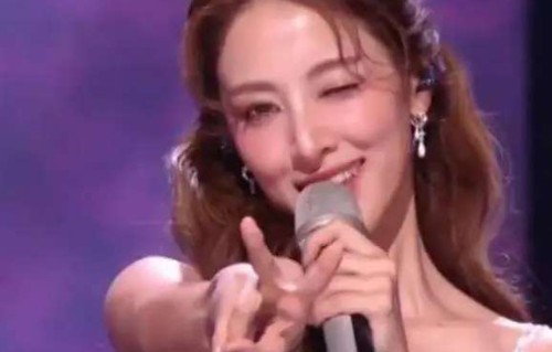 陈凯琳现身浪姐！三孩妈零瑕疵唱跳甜飒刷屏