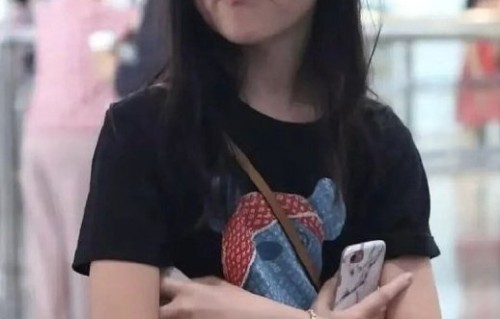 网友如何评价李嫣的气质和长相？