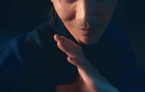 向太道歉，向佐向佑开播！1.5亿成交额的背后，是亲情还是生意？