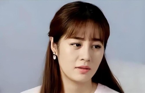 乡村爱情王小蒙大变样，丰乳肥臀的，再也不是当年清纯的小姑娘了