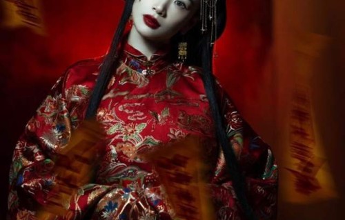 恐怖片女王登基？李梦把冷门拍成了爆款，双片破亿拯救五一档