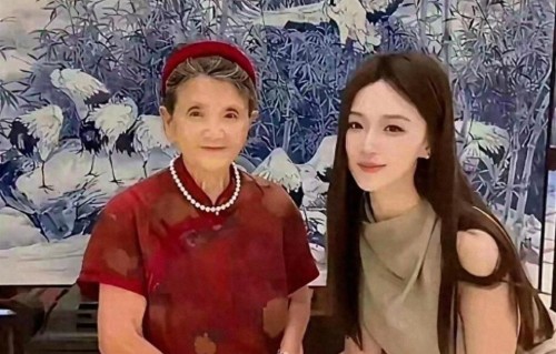 离婚才1年多，杨子母亲的态度突变，方知黄圣依的抉择有多正确