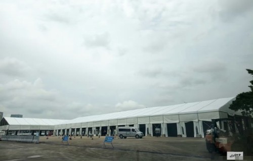 王一博自费4500㎡制冷大棚，40℃高温下宠粉