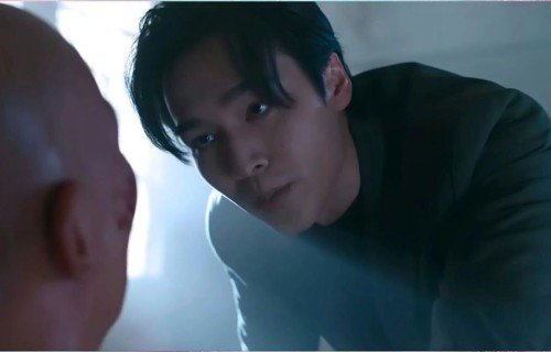 TVB离巢男星直播承认姐弟恋，秘恋5年终公开，续约未获高层挽留